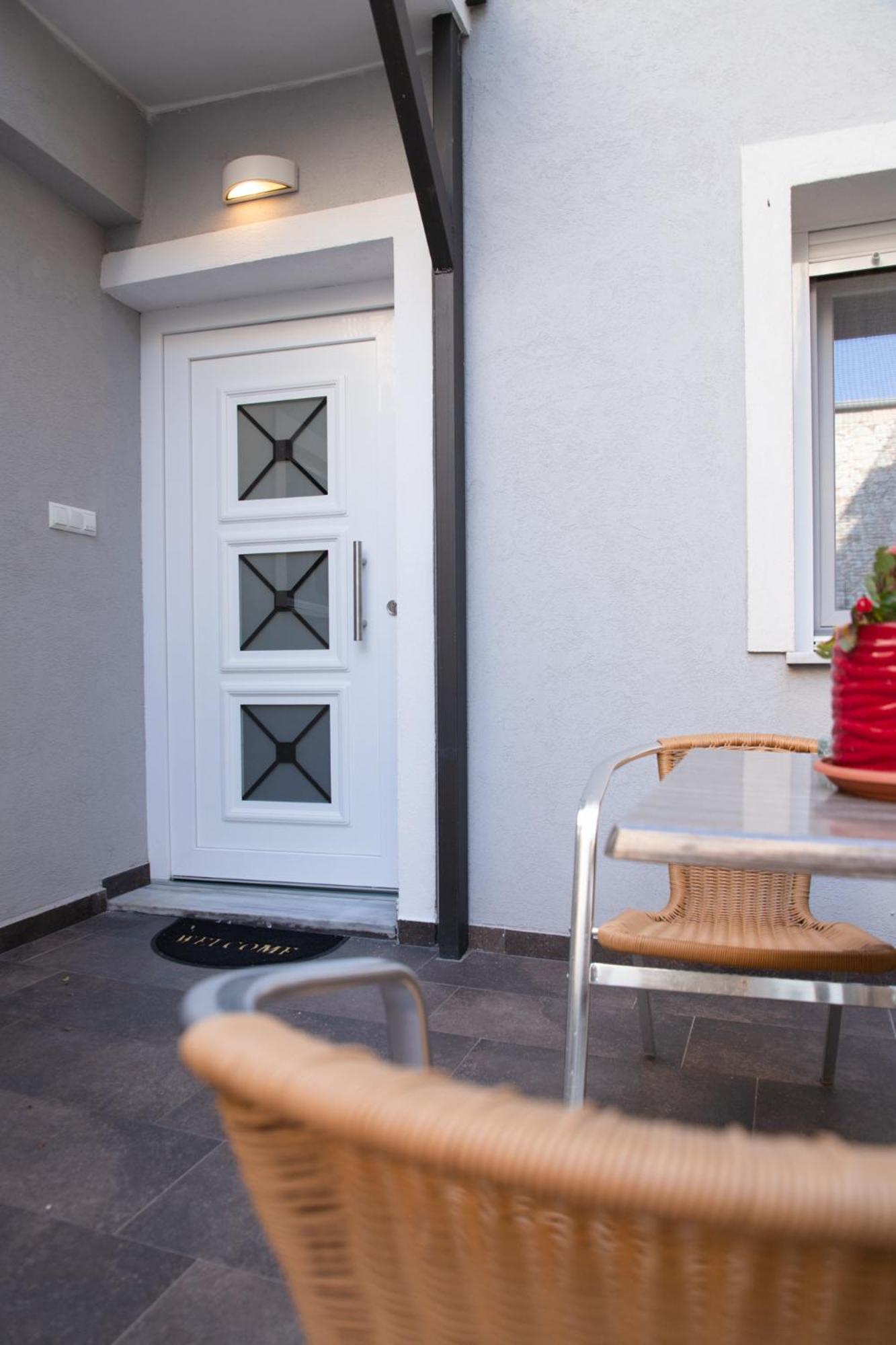 St. Barbara Apartment Drama Exterior photo